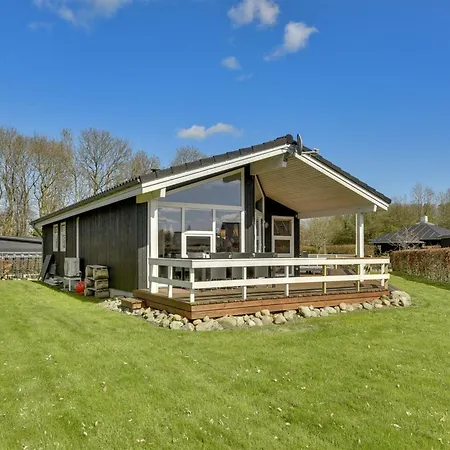 Enja - 150m From The Sea By Interhome *