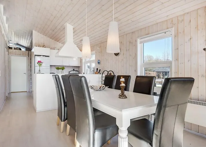 Holiday home Enja - 150m From The Sea By Interhome *