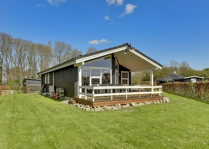 Enja - 150m From The Sea By Interhome *